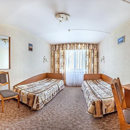 Sozh Hotel Gomel Bagian luar foto