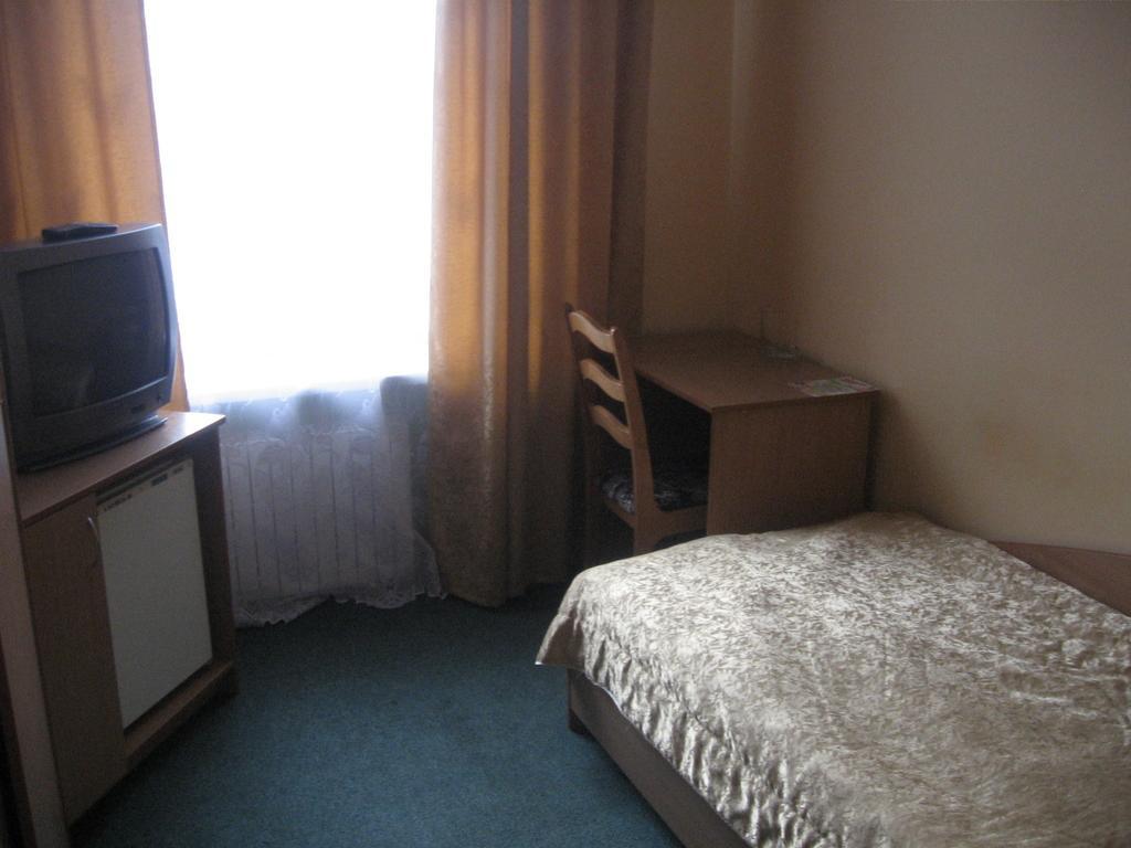 Sozh Hotel Gomel Ruang foto
